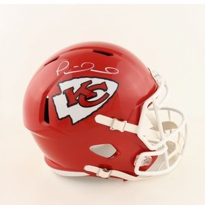 Patrick Mahomes II Signed Chiefs Full-Size Speed Helmet (Beckett)
